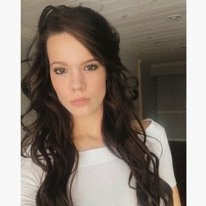 Meet your Posher, Kelsey